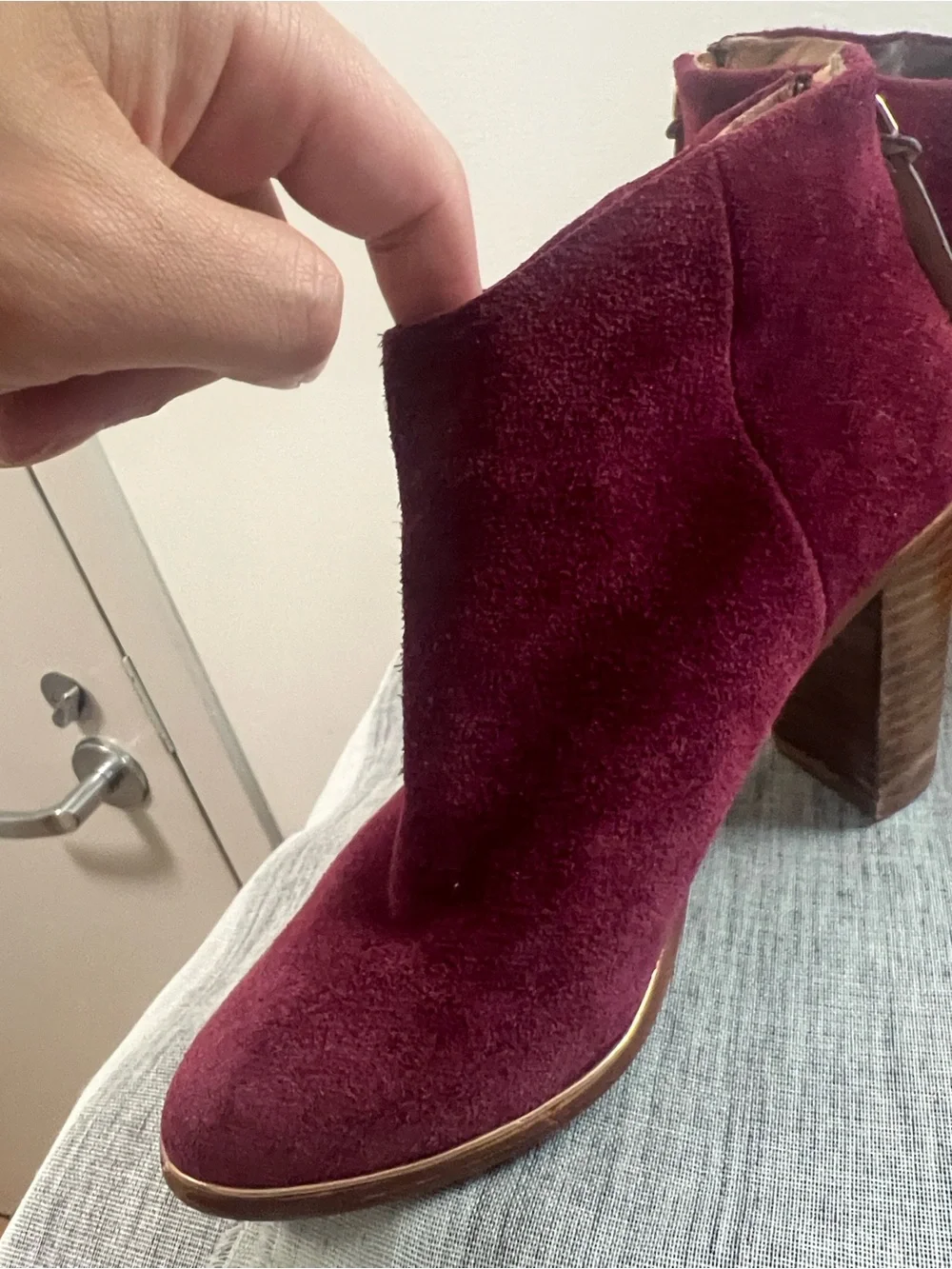 Ted Baker London Lorca 2 Burgundy Suede Block Heel Ankle Boots (36/5.5) EUC